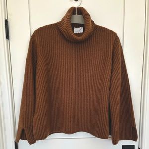 MJ Watson 100% cashmere turtleneck sweater, size M.